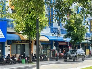 Cho thuê shophouse grand world phú quốc 90m2, 6 phòng ngủ, thang máy. giá 15tr/ tháng