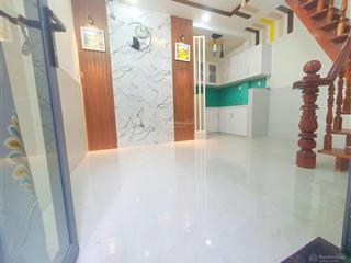 Nhà đẹp 2 lầu giá tốt sát bên mặt tiền hoài thanh p14 quận8