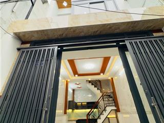 Nhà xây mới 2 lầu sân thượng khu dân trí cao