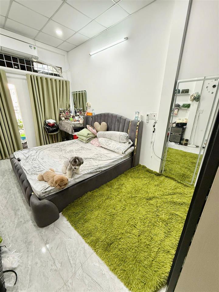 Nhà đẹp giá tốt hẻm ba gác an ninh