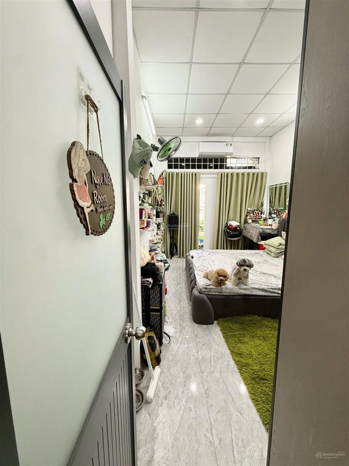 Nhà đẹp giá tốt hẻm ba gác an ninh