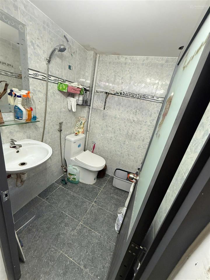 Nhà đẹp giá tốt hẻm ba gác an ninh