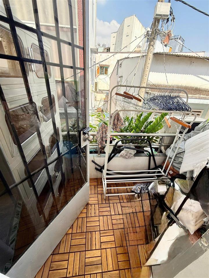 Nhà đẹp giá tốt hẻm ba gác an ninh