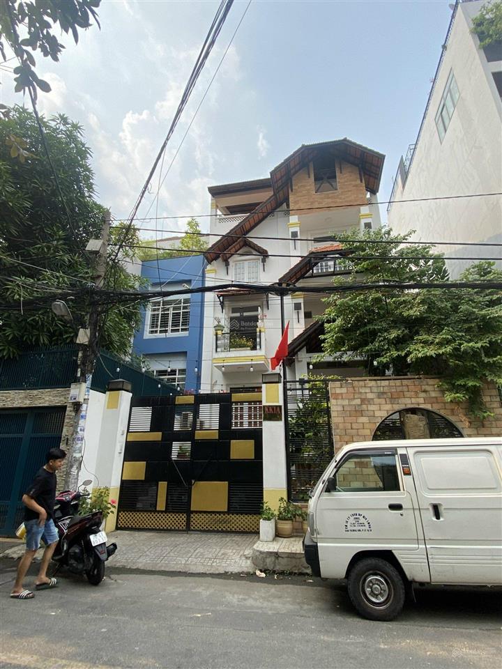 Chính chủ cần bán căn biệt thự đường ba vì khu cư xá bắc hải, dt 8x26.4m hầm 4 tầng có sân vườn