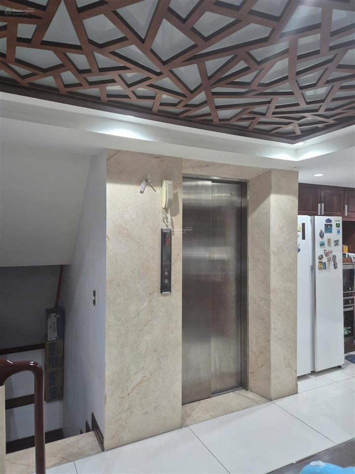 Cần bán căn nhà mặt tiền đường khu cư xá đô thành, quận 3 dt 6x13.5 kết cấu 5 tầng nhà còn mới