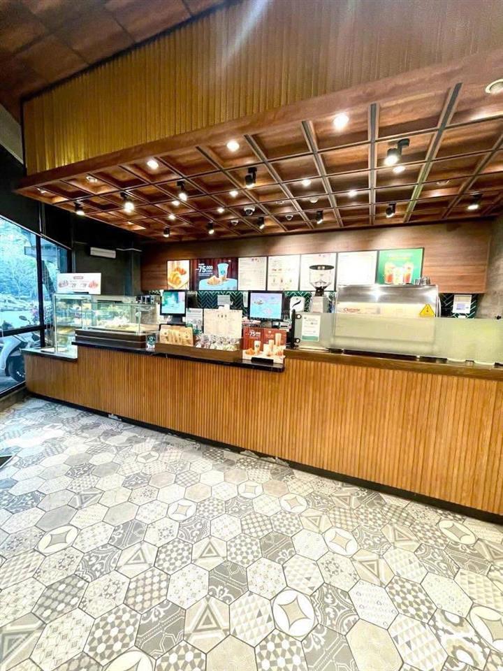 Bán nhà ngay mặt tiền đường sư vạn hạnh p12, q10 dt 6x16 nhà trệt 3 lầu sân thượng, giá 36.5 tỷ tl