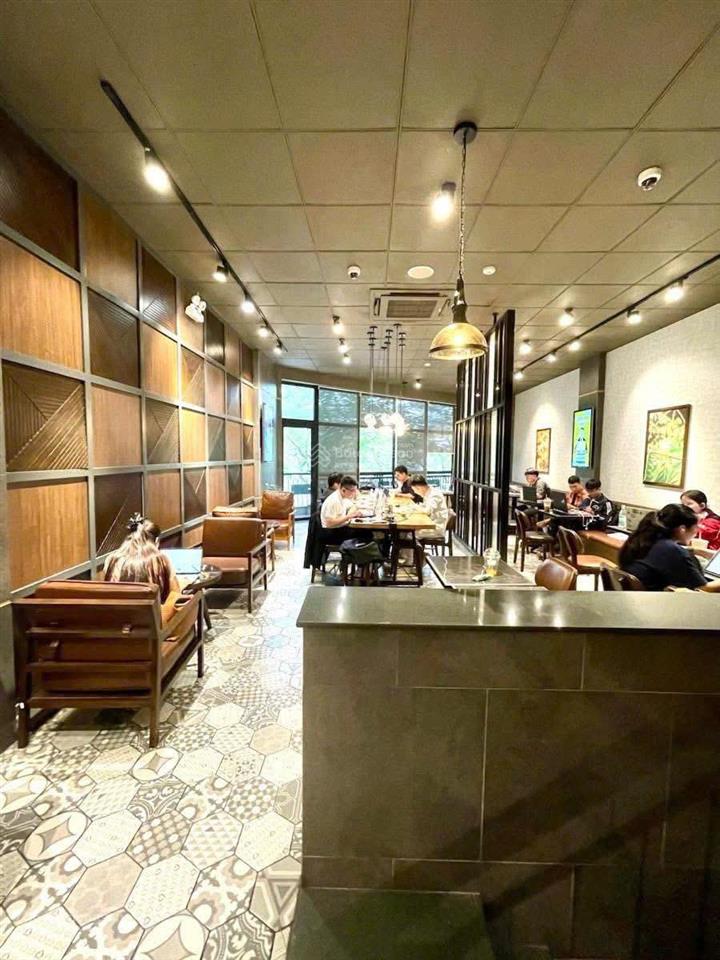 Bán nhà ngay mặt tiền đường sư vạn hạnh p12, q10 dt 6x16 nhà trệt 3 lầu sân thượng, giá 36.5 tỷ tl