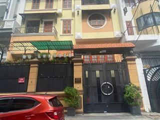 Bán căn nhà ngay đường ngô gia tự dt 9x20 cn 180m2 4 tầng thang máy giá bán 35 tỷ thương lượng