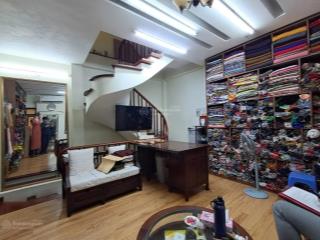 Nhà tôn thất thiệp, 33m2 full sổ, 6 tầng chắc chắn. trước nhà sáng thoáng có sân để xe. giá đầu tư