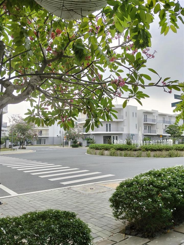 Bán căn nhà góc 2 mặt tiền khu 21 ha long trường hcm giá từ 8.350 tỷ/căn