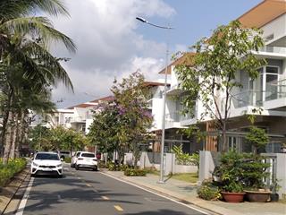 Bán 1 trong 2 căn biệt thự 160m khu compound giá chỉ 10.x tỷ
