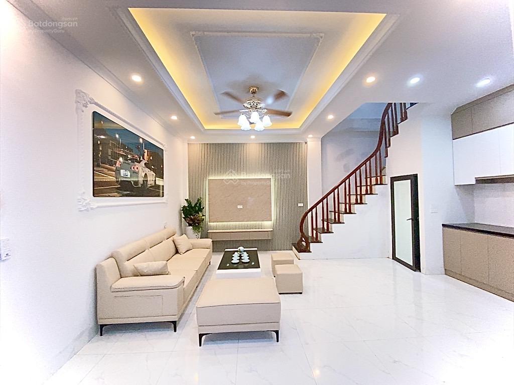 Chính chủ bán nhà bà triệu 35m2 x 5 tầng, giá hơn 7 tỷ