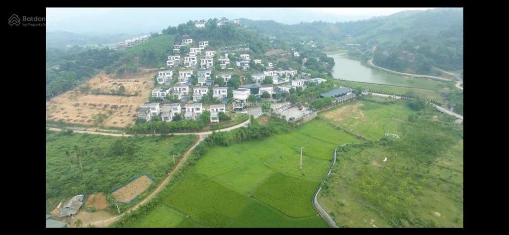 Cần bán mảnh đất s=600m2 cạnh khu nghỉ dưỡng sun village lương sơn hoà bình