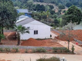 Cần bán mảnh đất view hồ 2 mặt tiền tặng ngay căn nhà nhỏ tại dự án sun village lương sơn hoà bình