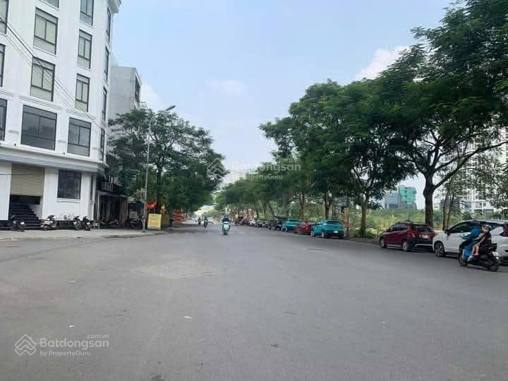 Bán đất đấu giá tứ hiệp, mt 6m, phù hợp kinh doanh, vỉa hề rộng, ô tô tránh. 0365 904 ***
