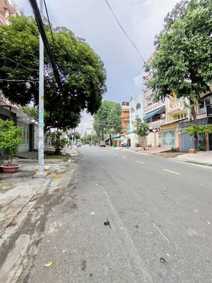 14,5 tỷ q6 nhà 5 tầng đường số 22 cách công viên bình phú 30m