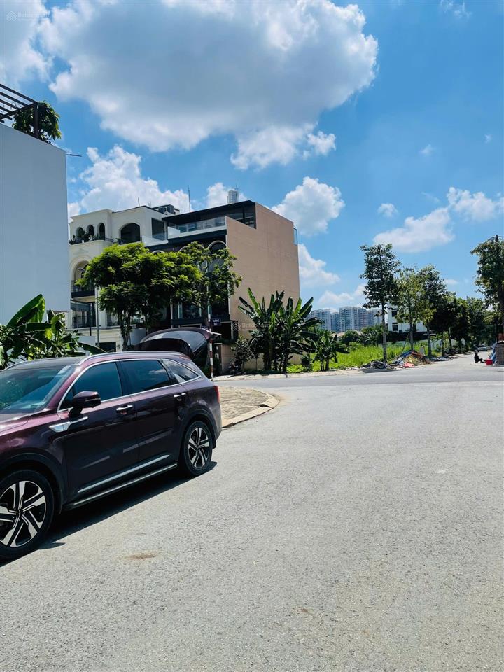 Chính chủ cần bán đất nền giá 13.8 tỷ tốt nhất kdc nam phan, phú hữu quận 9