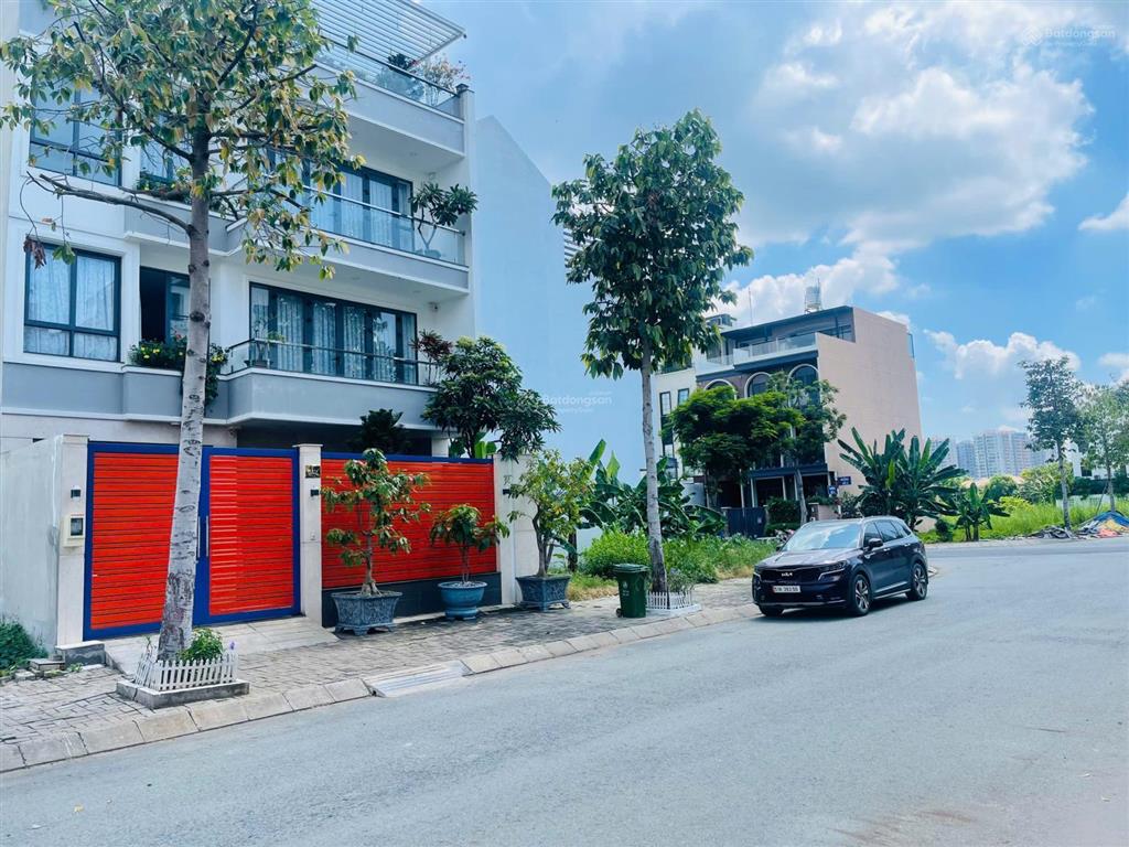 Chính chủ cần bán đất nền giá 13.8 tỷ tốt nhất kdc nam phan, phú hữu quận 9