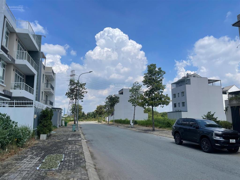 Chính chủ cần bán đất nền giá 13.8 tỷ tốt nhất kdc nam phan, phú hữu quận 9