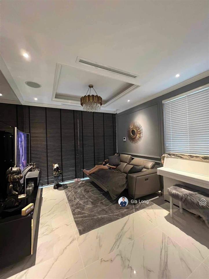 Chính chủ bán biệt thự góc 2 mặt tiền valora kikyo, quận 9, diện tích 230m2 giá 104 triệu/m2