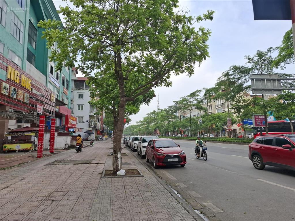 Bán nhà mới 7 tầng thang máy tại mặt phố ngô gia tự, long biên. dt100m2. vỉa hè 8m. kinh doanh đỉnh