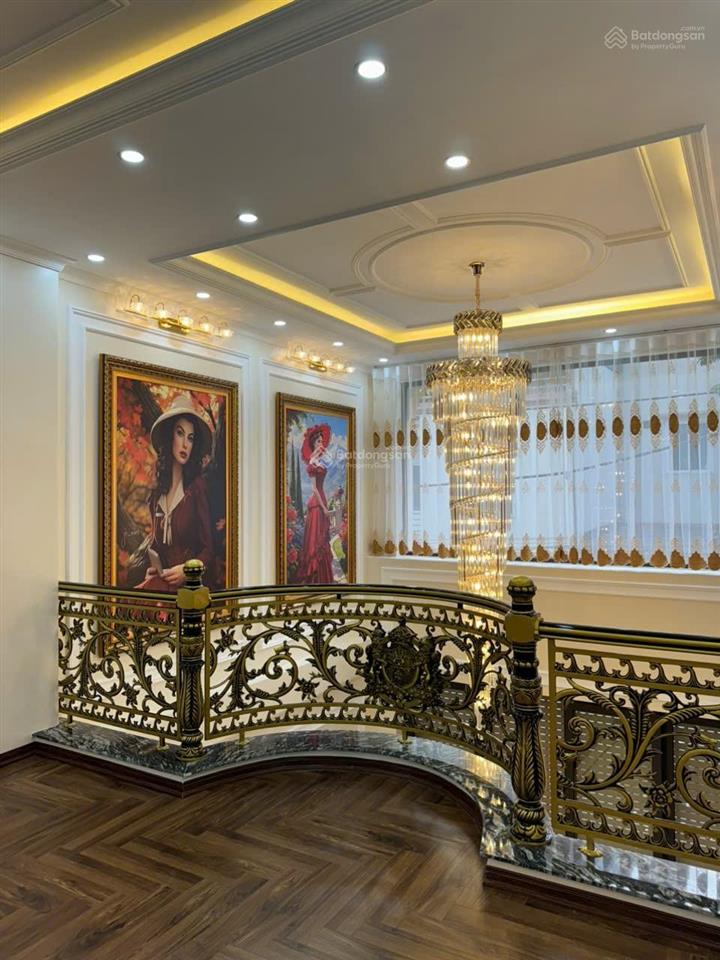 Nhà 7 tầng, thang máy,gara ôtô. phân lô quân đội 918(cạnh sân golf long biên). dt90m2. thoáng 2 mặt