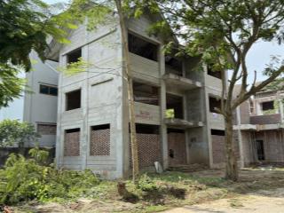 Chính chủ cho con đi học cần bán gấp biệt thự xây thô diện tích 266 m2  300 m2  320 m2  350 m2 .