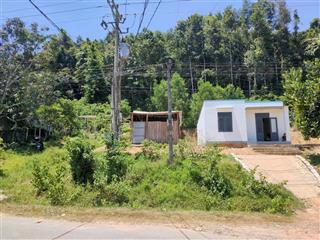 Đất thổ cư 555m2 mặt tiền đường yang bay  giá 1,8 tỷ