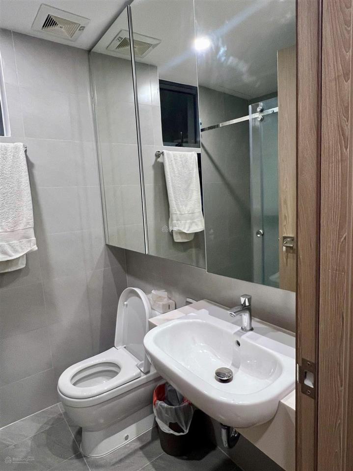 Bán gấp căn mt eastmark city 3pn3wc full nội thất.0937 981 ***