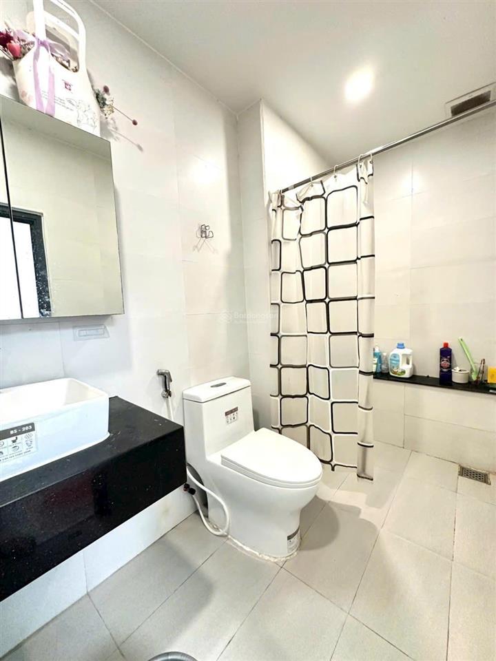 Bán nhà 1 trệt 1 lầu  kdc centana điền phúc thành, quận 9.  0937 981 *** thùy vân.