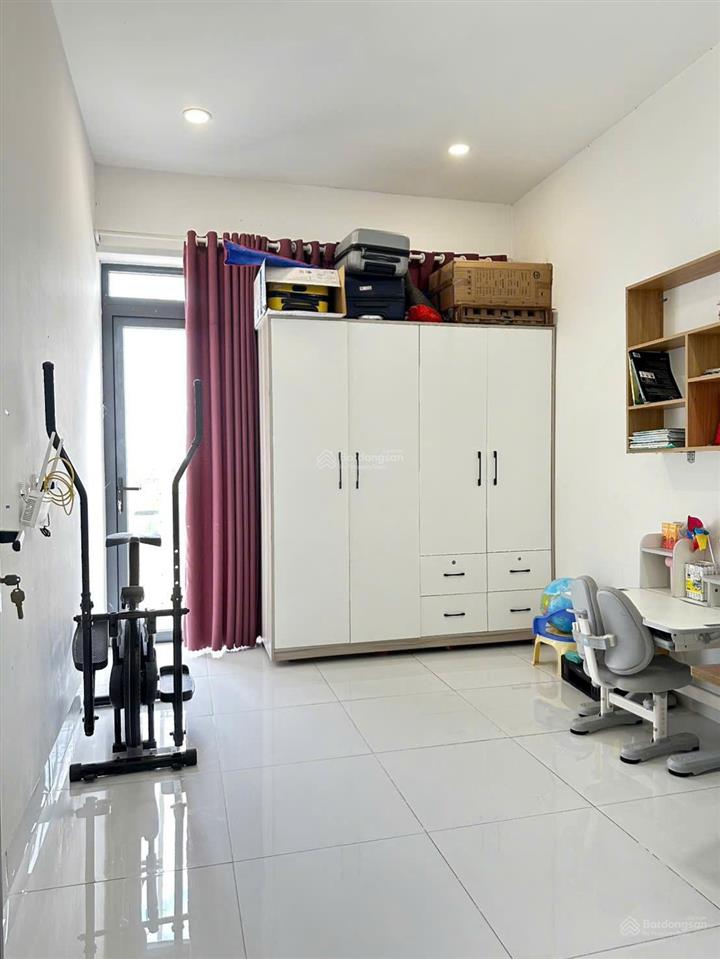 Bán nhà 1 trệt 1 lầu  kdc centana điền phúc thành, quận 9.  0937 981 *** thùy vân.