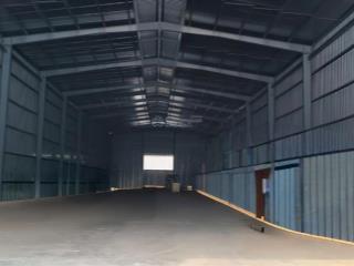 Bán kho xưởng 4.000m2 xưởng ngọc hồi, sẵn kho xưởng, điện nước, xe container tránh