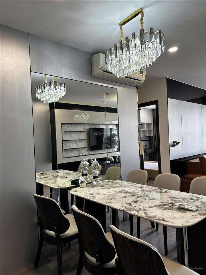 Giá rẻ giật mình soleil căn 3 ngủ góc 146m2 full nt bao phí sẵn sàng ở hay cho thuê 0914 772 ***
