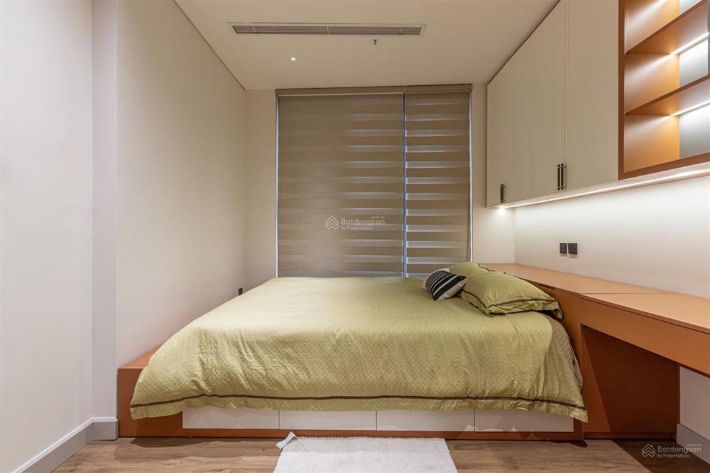 Giá rẻ giật mình soleil căn 3 ngủ góc 146m2 full nt bao phí sẵn sàng ở hay cho thuê 0914 772 ***