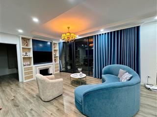 Bán căn hộ 4ngủ 146m2 căn góc full nội thất sẵn sàng về ở view sông Hồng 26 tỷ. 0914772279