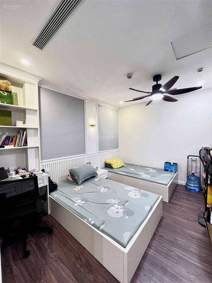 Bán căn hộ cc aqua 44 yên phụ 120m 230m vị trí vàng hiếm có giá tốt nhất thị trường. 0914 772 ***