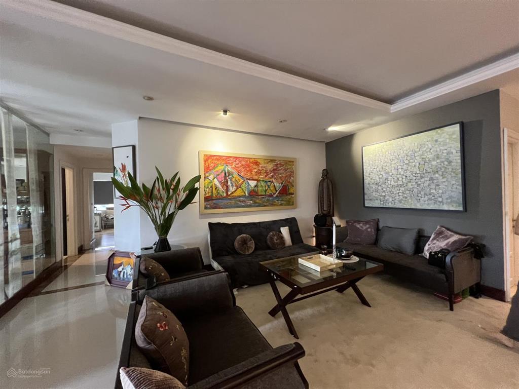 Bán căn hộ cc aqua 44 yên phụ 120m 230m vị trí vàng hiếm có giá tốt nhất thị trường. 0914 772 ***