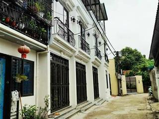 Bán nhà cự khối long biên 30m² x 3t ô tô tránh ô tô