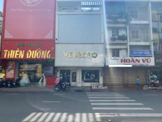 Mặt tiền ngang to hiếm gần vòng xoay hàng xanh, 8mx6m, 5 tầng đúc, đang cho thuê 40 triệu/tháng
