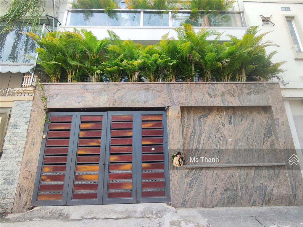 Hẻm 6m, cách mt chỉ 3 căn, ngang to, 8m x 20m, vuông vắn, 4 tầng btct, sát trung tâm quận 1