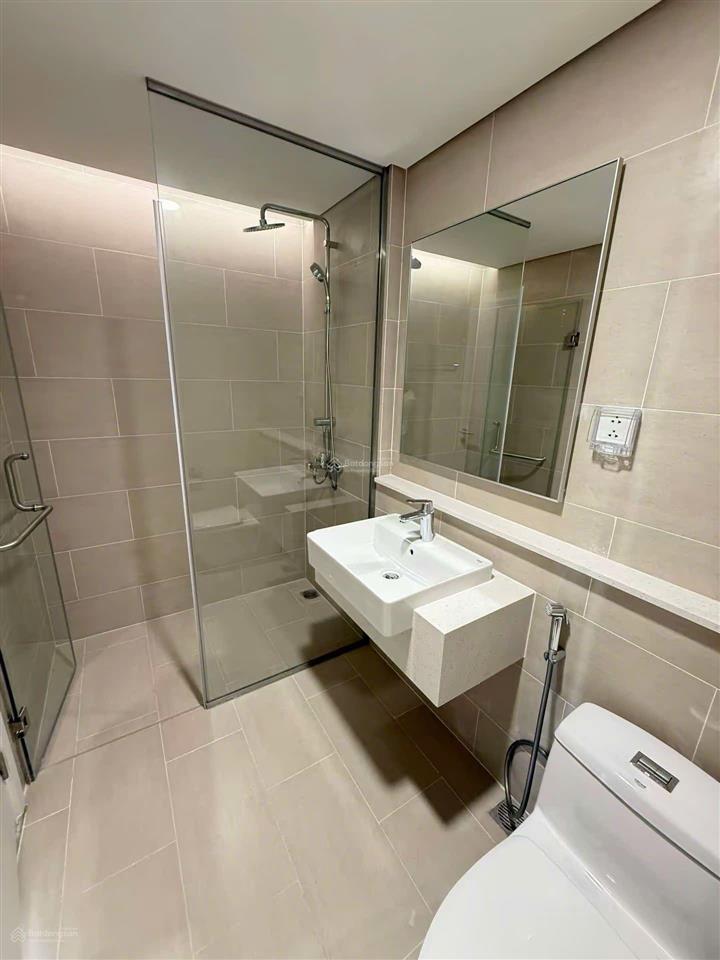 Hot deal cho thuê 13tr/ tháng căn 84m2, view land mark 81. 0907 594 ***