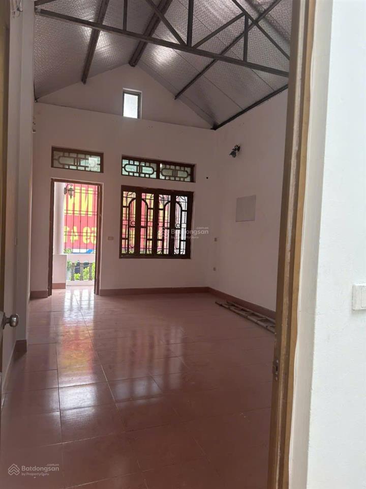 1 lô siêu phẩm đã có sẵn nhà 3 tầng cho thuê, 2 mặt đường trước sau, kinh doanh tốt 0943 703 ***