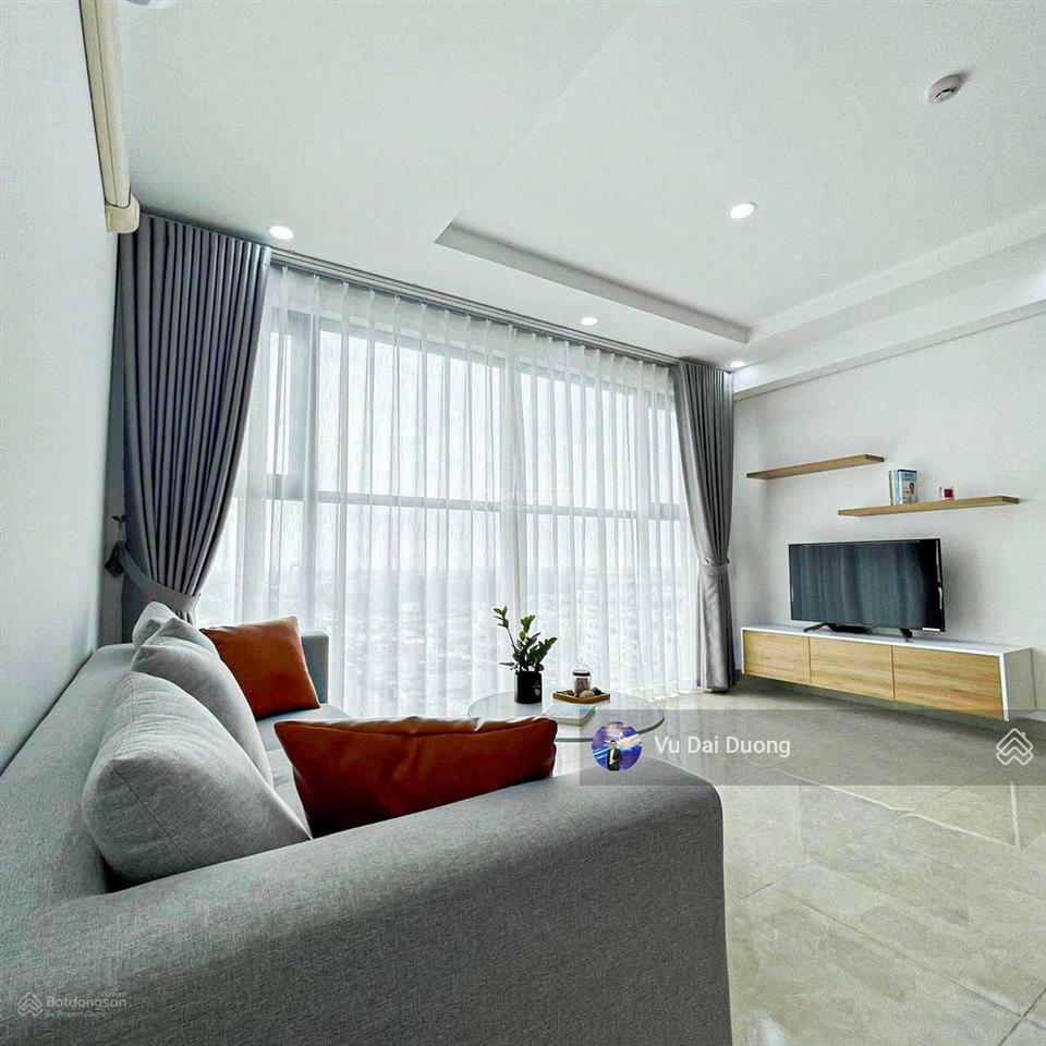 Cho thuê căn 2 ngủ full nội thất mới tinh, giá 13,5 triệu/tháng bao phí quản lý + gym + vat