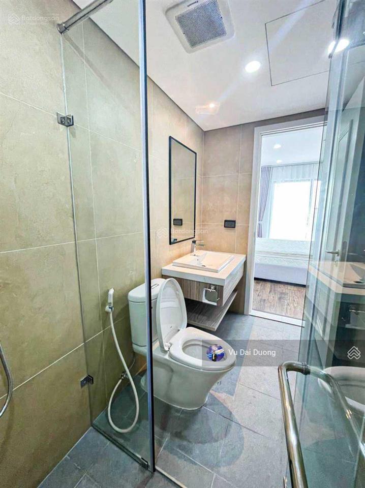 Cho thuê căn 2 ngủ full nội thất mới tinh, giá 13,5 triệu/tháng bao phí quản lý + gym + vat