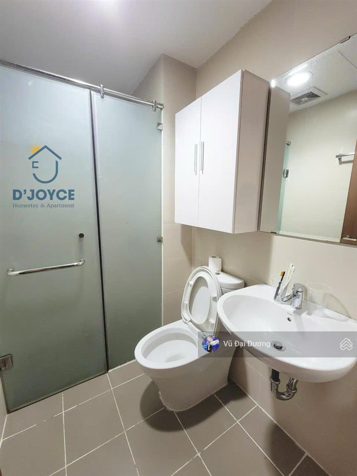 Cho thuê căn 2pn 2wc full đồ shp plaza giá 11 triệu/tháng bao phí quản lí + internet