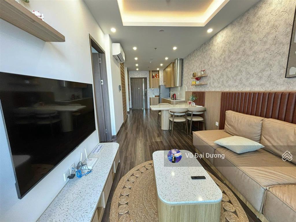 Cho thuê căn 2pn 2 wc nội thất đẹp, view đường võ nguyên giáp hoàng huy commerce