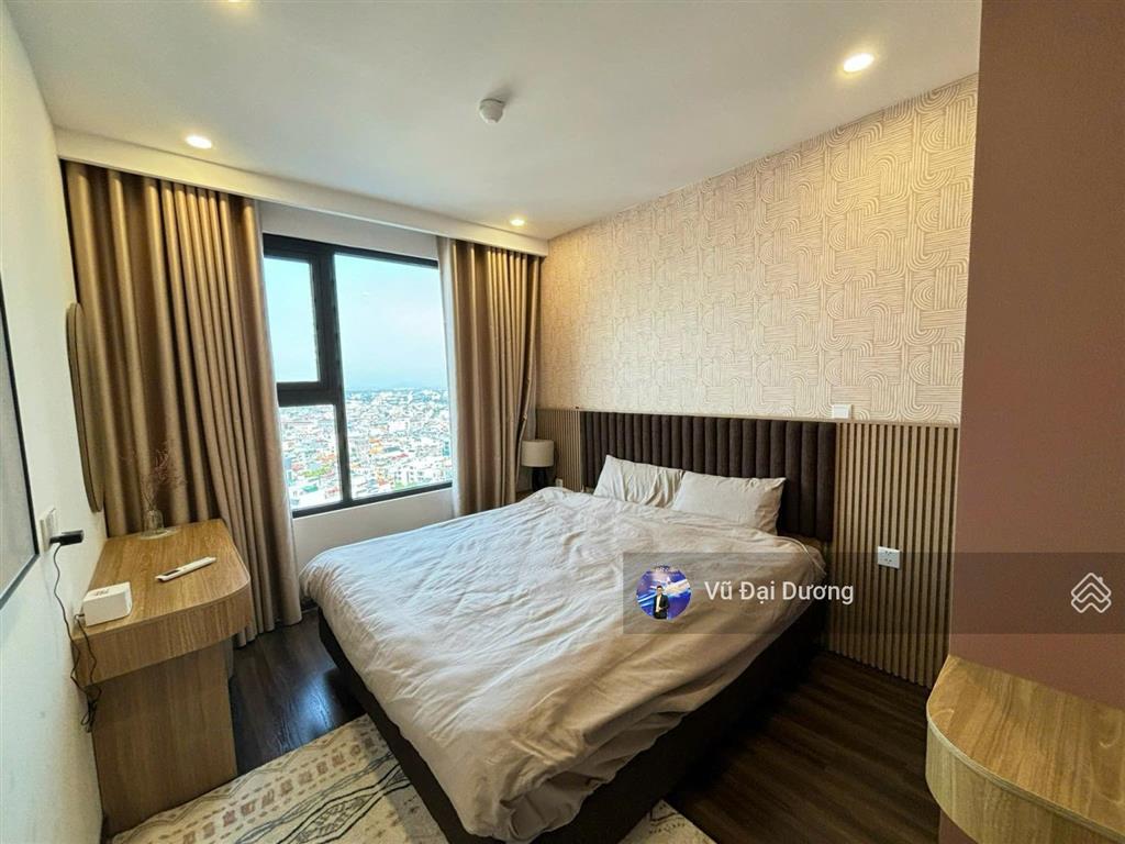 Cho thuê căn 2pn 2 wc nội thất đẹp, view đường võ nguyên giáp hoàng huy commerce