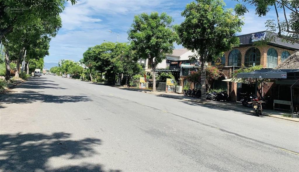 Bán đất đường bùi tá hán  250m2, trục chính nhất, nam việt á  mạnh nam việt á