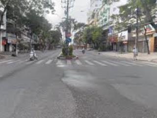 Cho thuê nguyên căn nhà mặt tiền bạch đằng  chợ bà chiểu dt 4,5x22m nở hậu 7m 3 tầng. giá 31tr/th