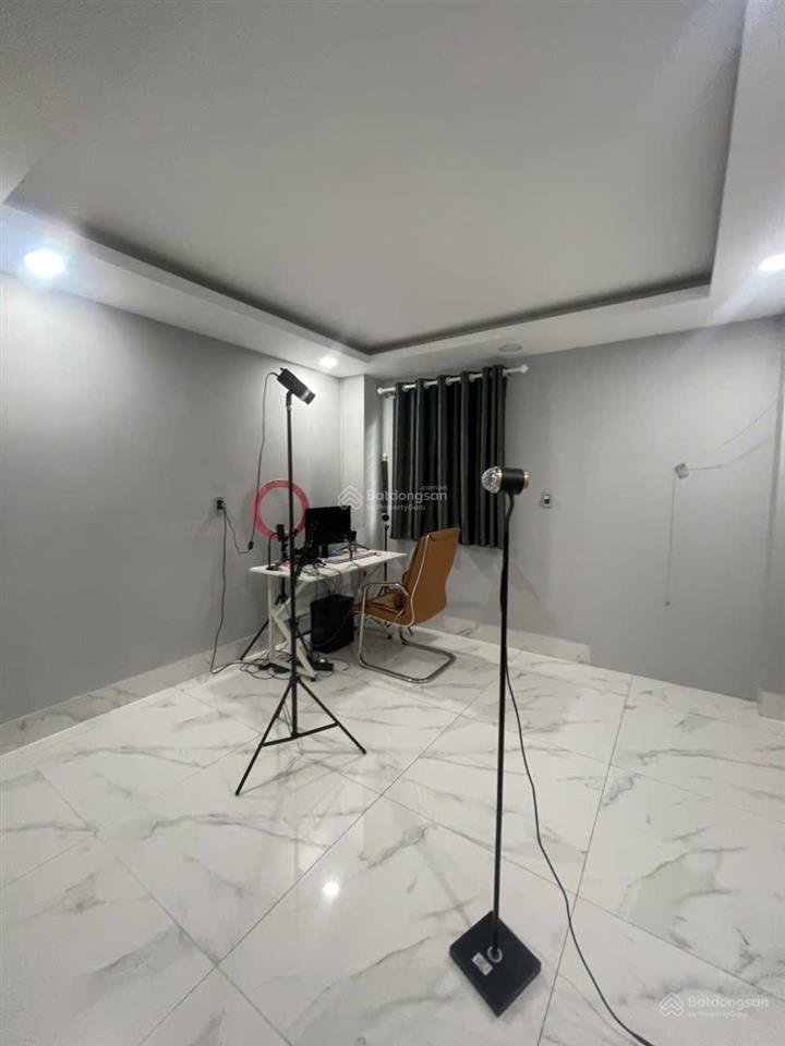 Cho thuê nhà nguyên căn khu abc nguyễn hữu cảnh, q. bình thạnh, dt 4x18m  4 tầng. giá 27 triệu